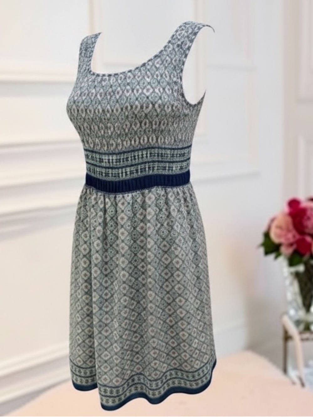 Max Studio Sleeveless Midi Dress. Size Medium. Worn in excellent condition.
